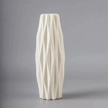 Flower Arrangement For Desk Drop Resistant Non-Glass Plastic Vase Washable Home Wedding Decor-White